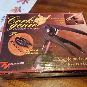 Wine bottle cork opener